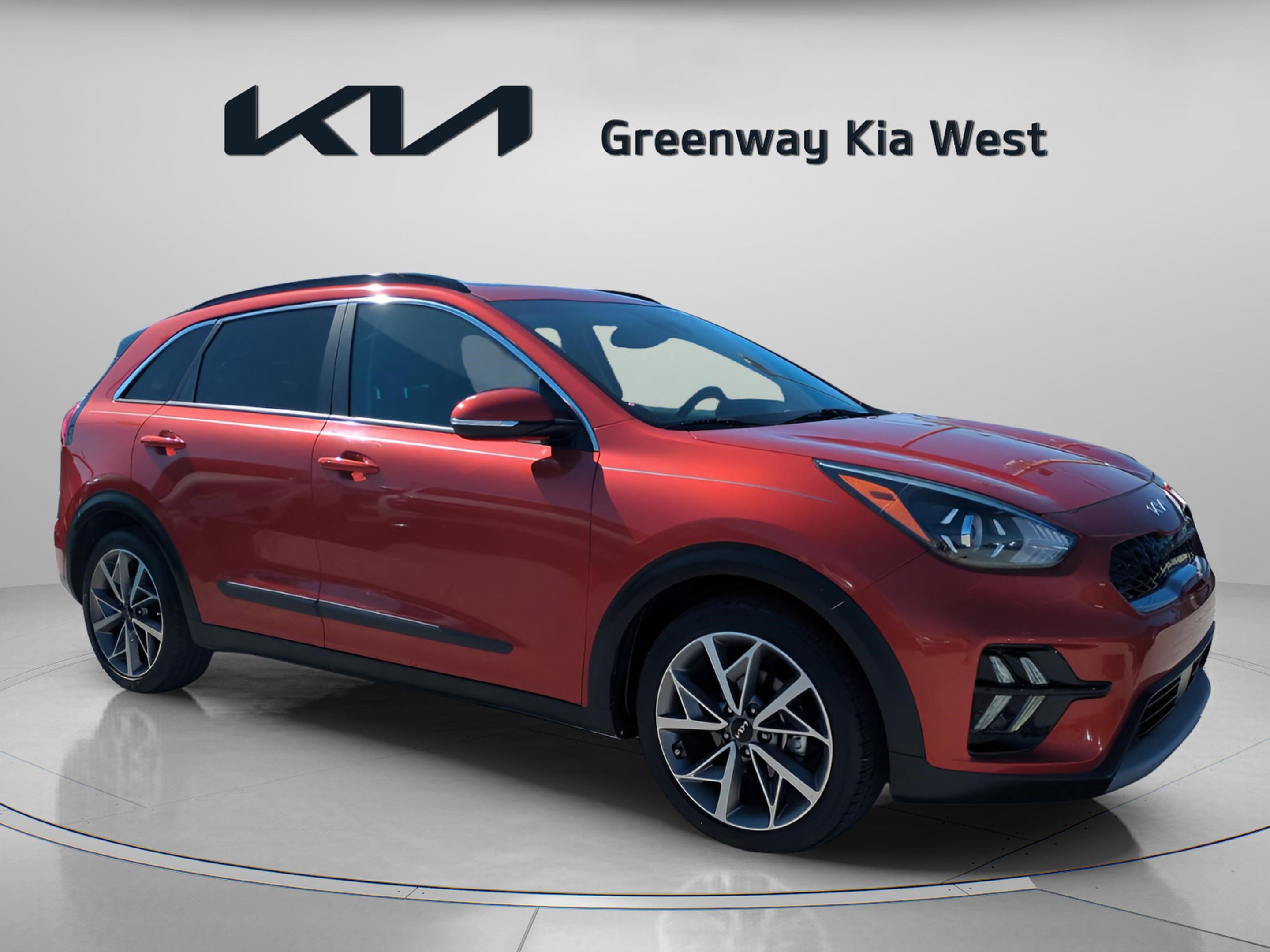2022 Kia Niro Touring SE's photo