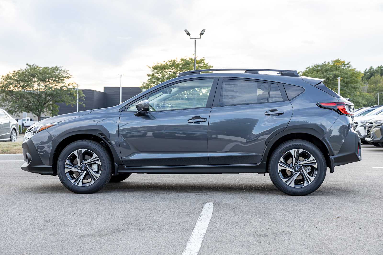 2025 Subaru Crosstrek Premium photo 2