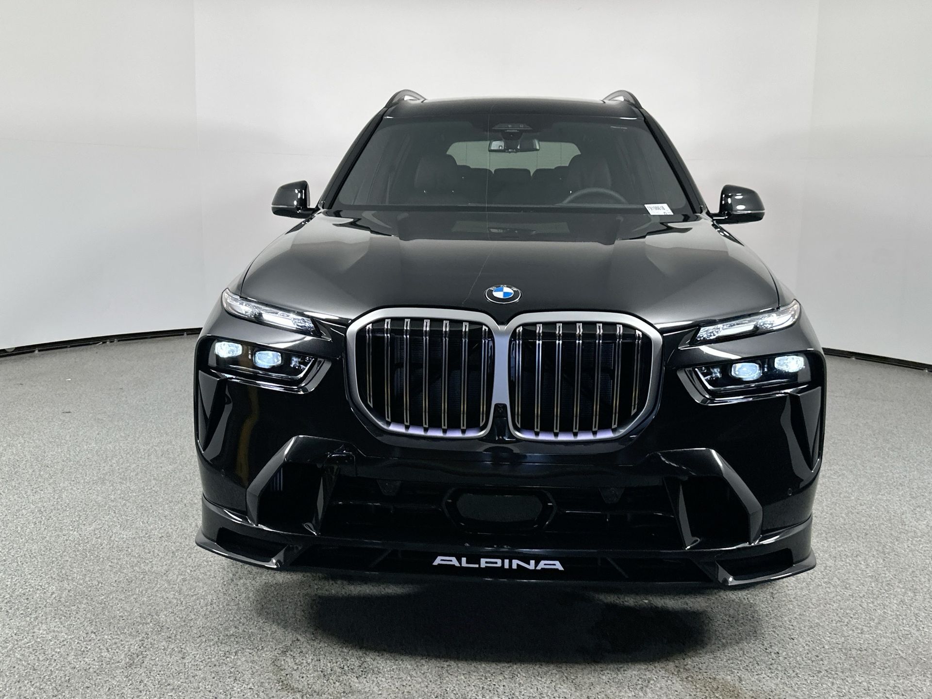 2026 Bmw X7 ALPINA XB7 photo 2