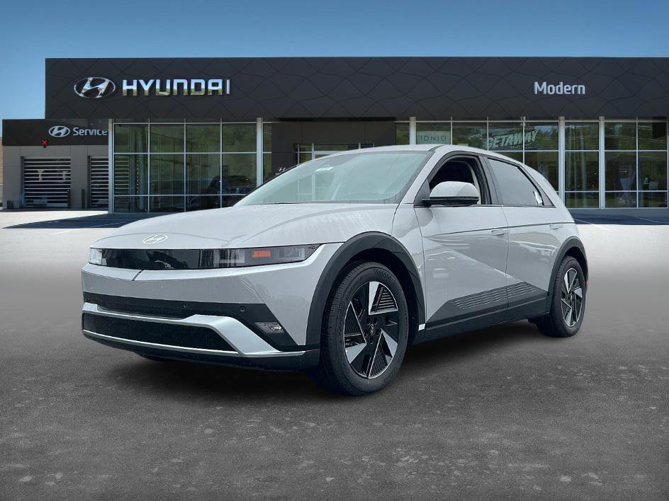 2026 Hyundai IONIQ 5 SEL's photo