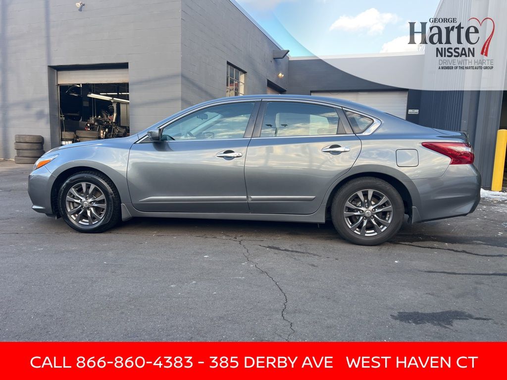 Used 2018 Nissan Altima S with VIN 1N4AL3AP8JC280183 for sale in West Haven, CT