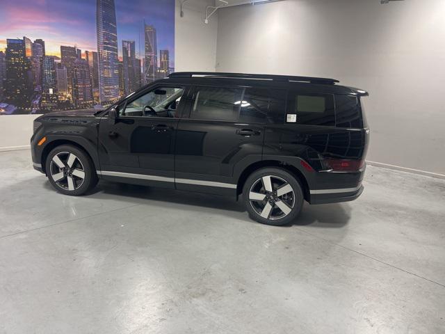 2025 Hyundai Santa Fe Limited photo 4
