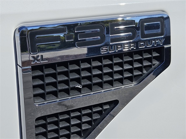 2008 Ford F-350 photo 9