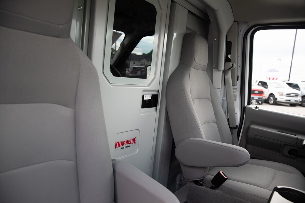 2026 Ford E-350 Base photo 22
