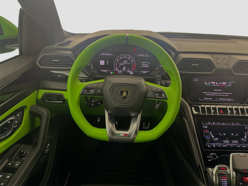 2024 Lamborghini Urus S photo 21