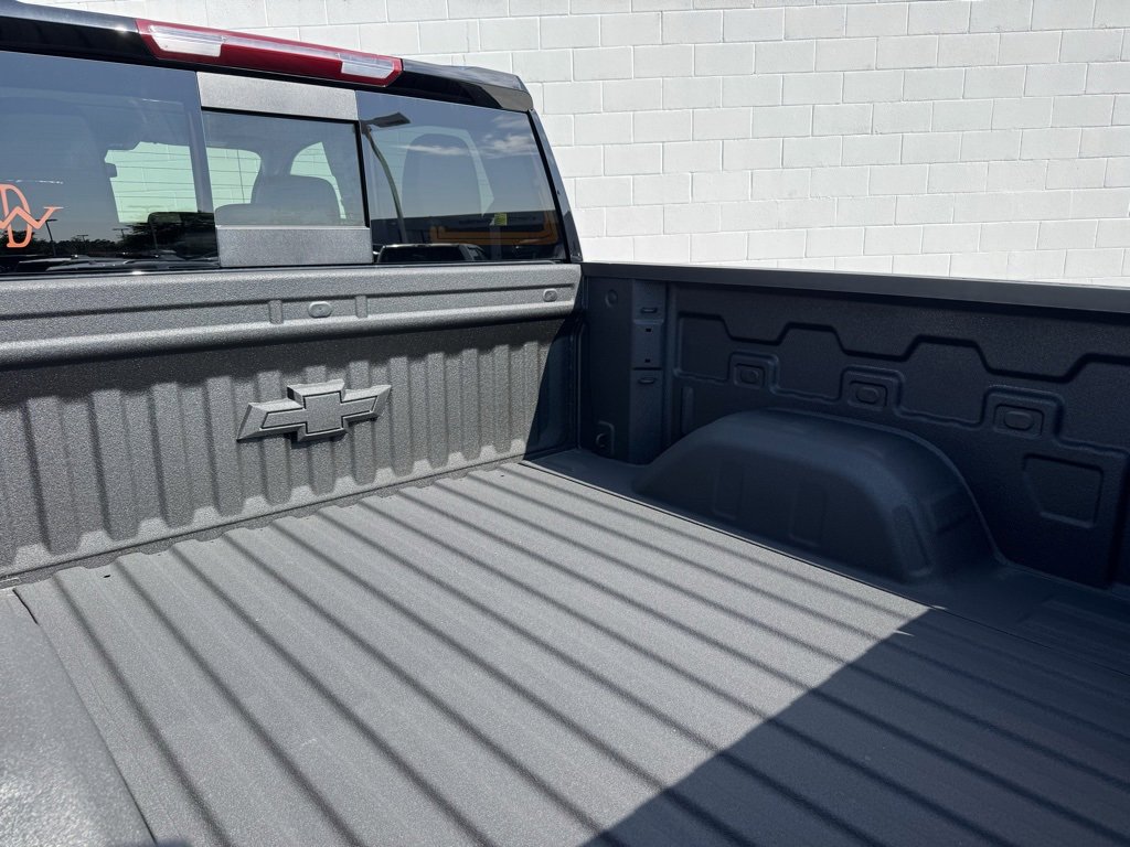 2025 Chevrolet Silverado 1500 RST photo 16