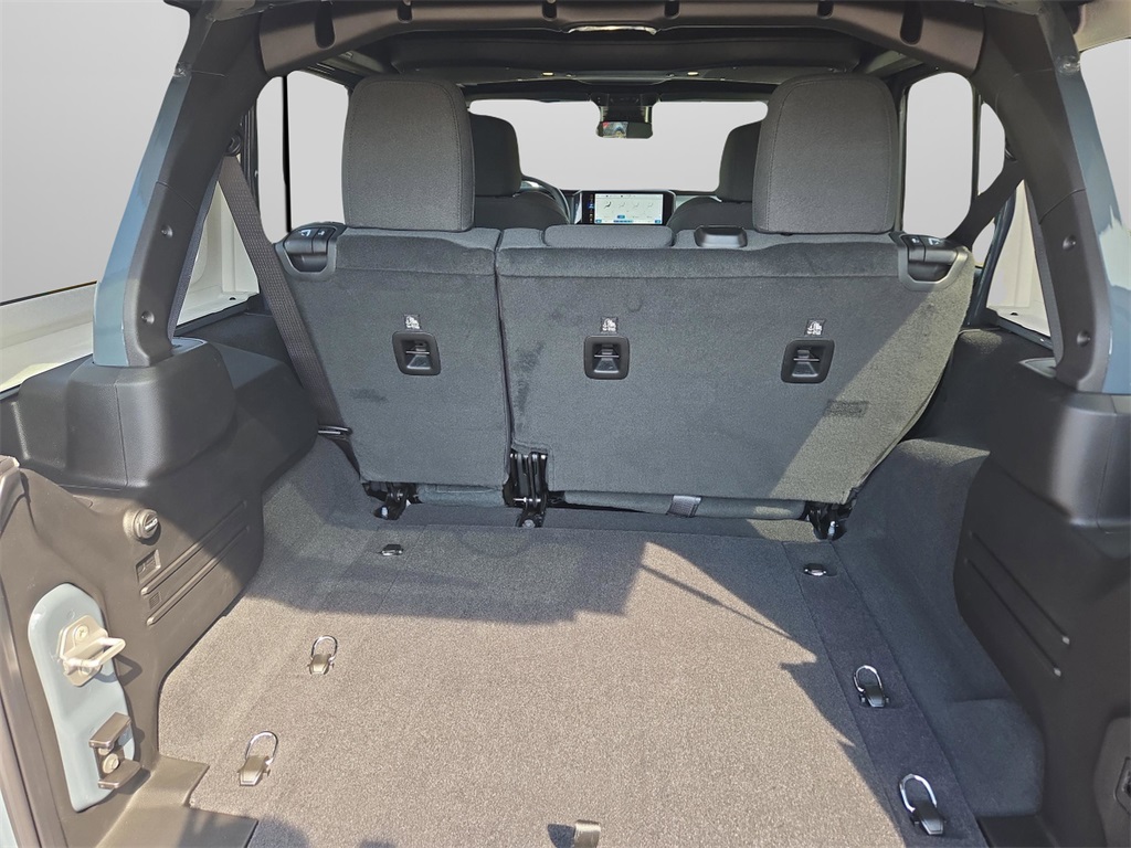 2025 Jeep Wrangler Sport S photo 13