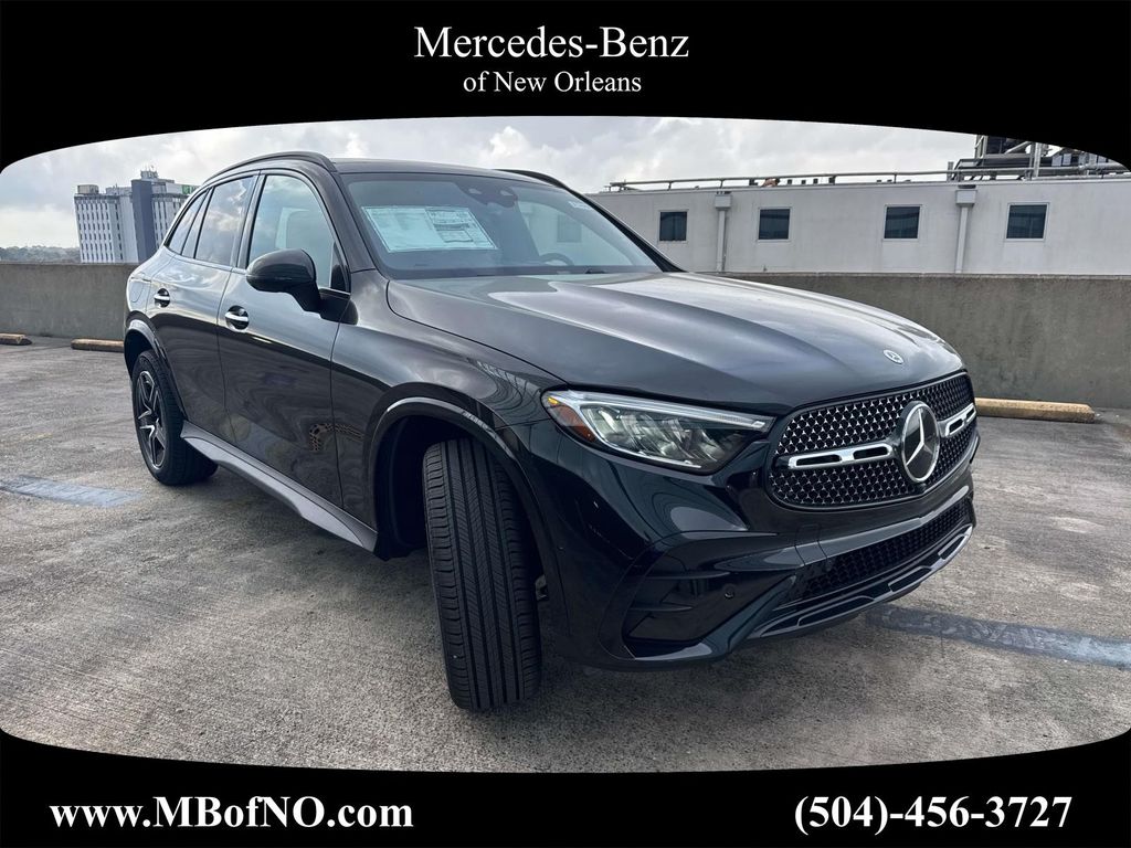 2026 Mercedes-Benz GLC Base's photo