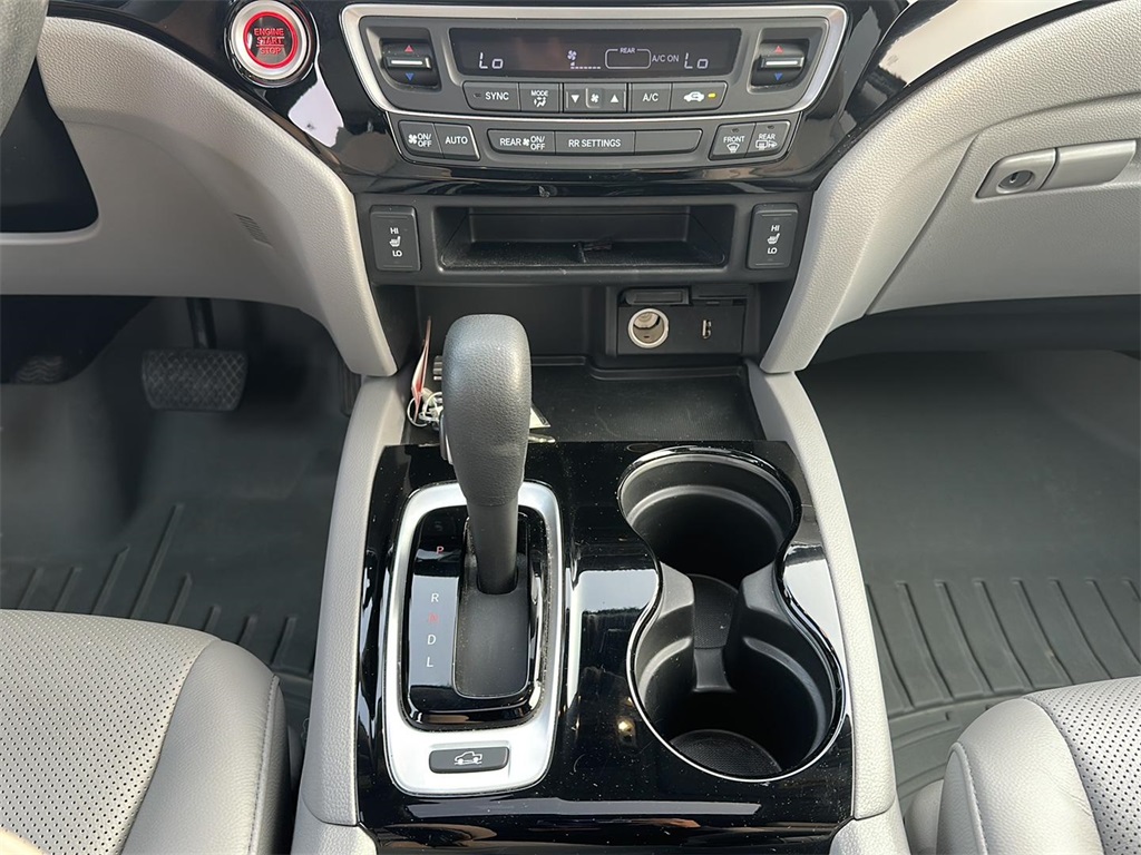 2019 Honda Ridgeline RTL-E photo 17
