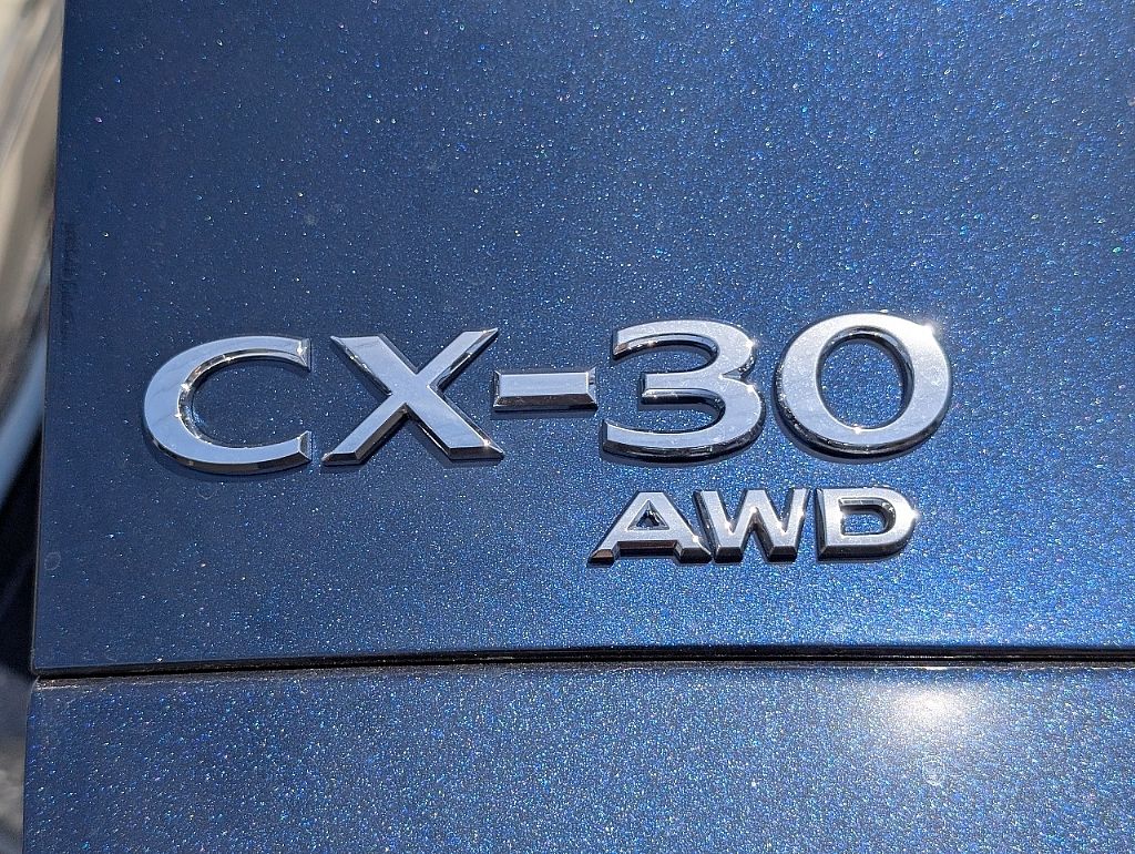 2025 Mazda CX-30 2.5 S Preferred photo 11
