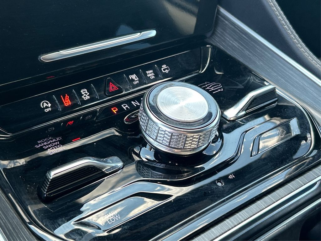 2023 Jeep Wagoneer Series III photo 35