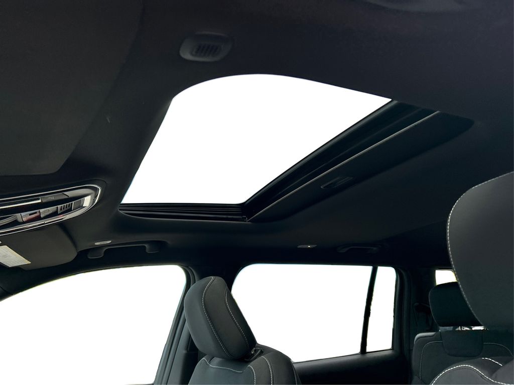 2025 Jeep Grand Cherokee Laredo X photo 20