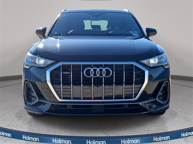 2021 Audi Q3 S line Premium photo 2