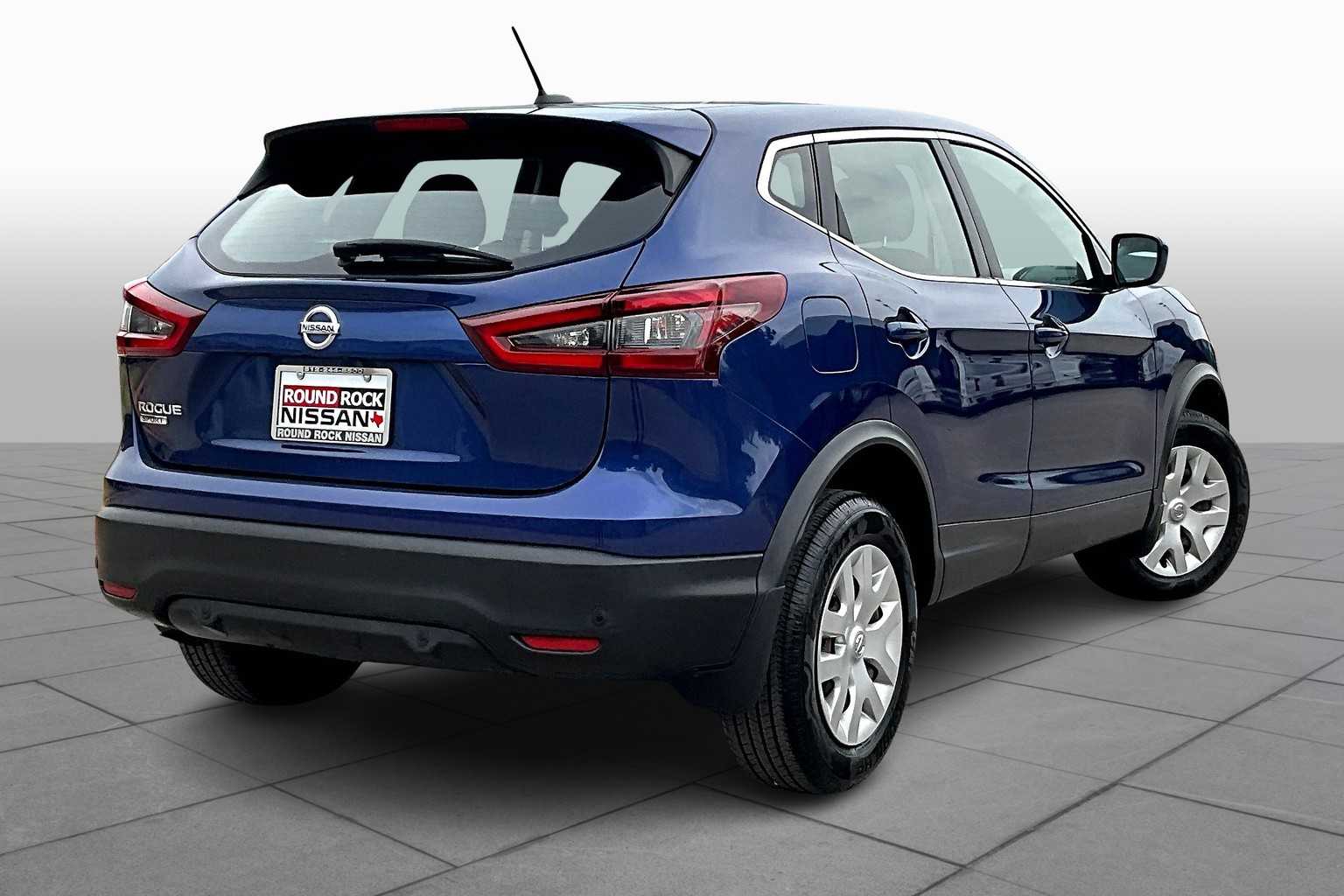 2020 Nissan Rogue Sport S photo 8