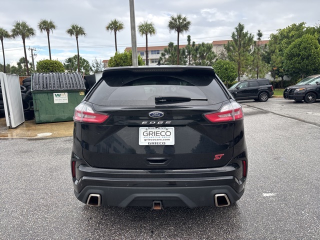 2023 Ford Edge ST photo 3