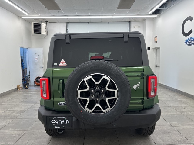 2025 Ford Bronco Outer Banks photo 6