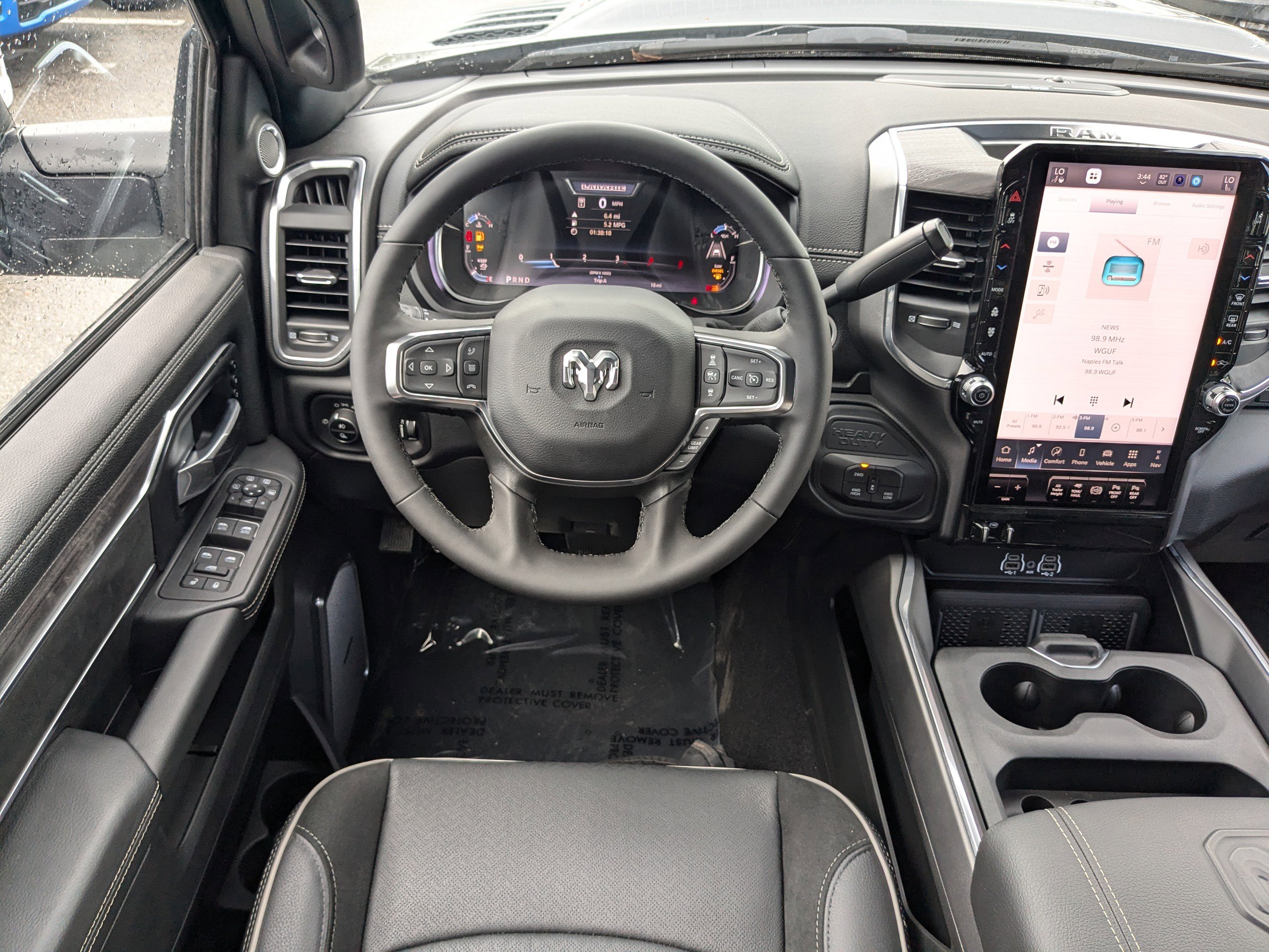 2025 Ram 2500 Laramie photo 14