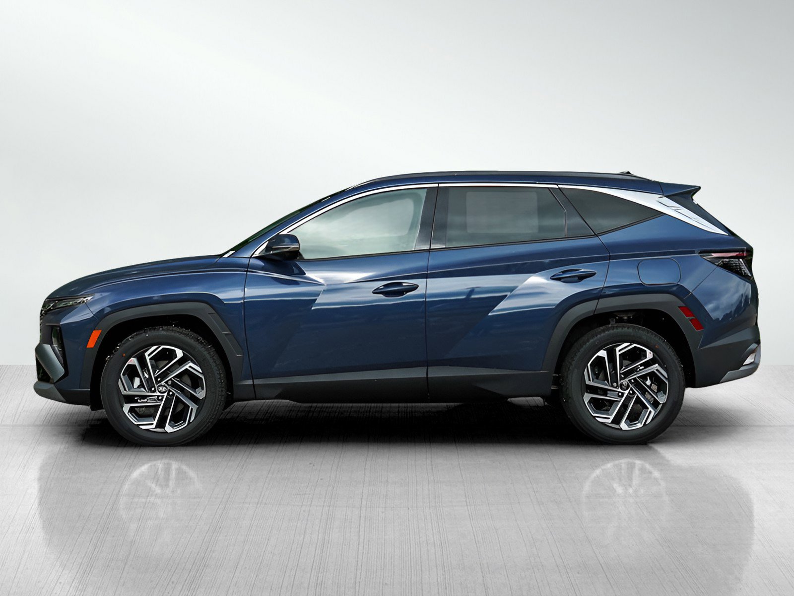 2025 Hyundai Tucson Limited photo 3