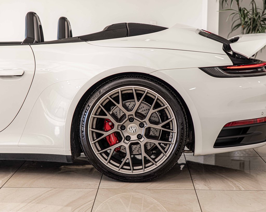 2022 PORSCHE 911 - Image 8