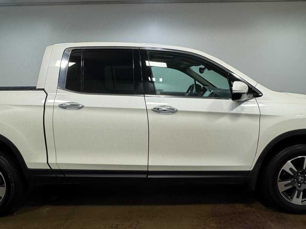 2019 Honda Ridgeline RTL-E photo 32