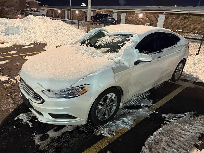 2018 Ford Fusion SE's photo