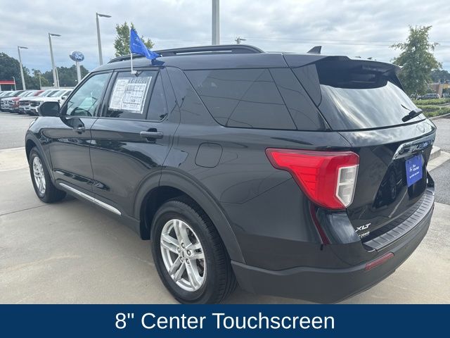 2023 Ford Explorer XLT photo 2
