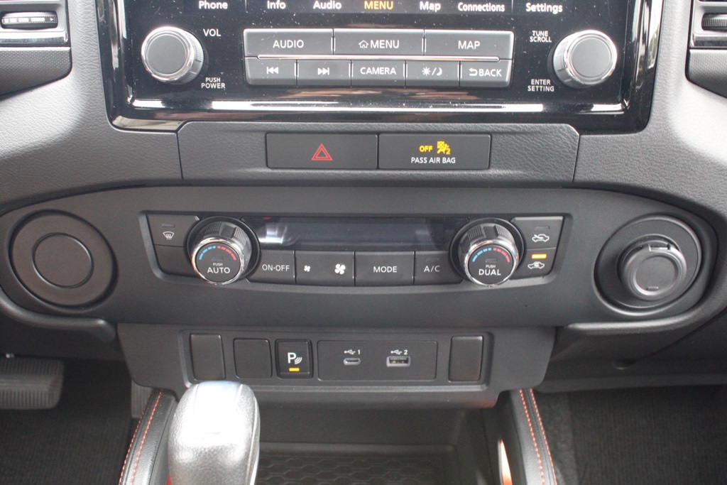 2022 Nissan Frontier Crew Cab PRO-X photo 24