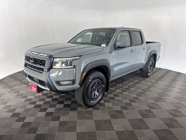 2025 Nissan Frontier Crew Cab PRO-4X photo 3