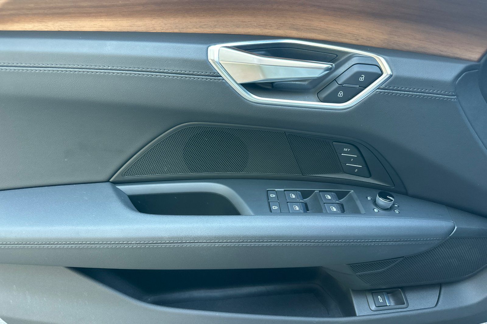 2022 Audi e-tron GT Premium Plus photo 10