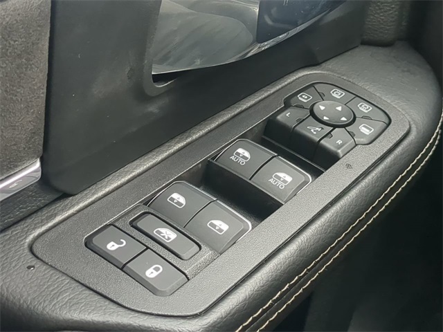 2025 Ram 2500 Laramie photo 27