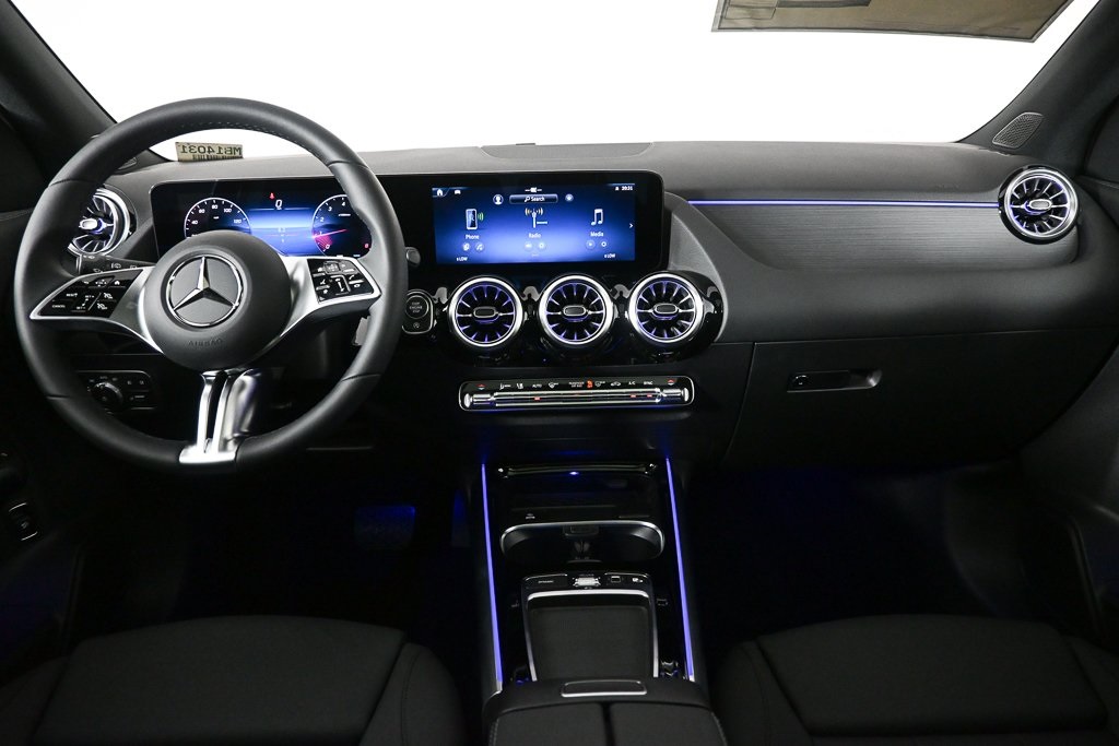 2026 Mercedes Benz GLA 250 photo 15