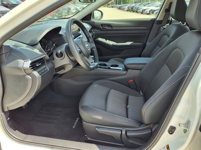 2025 Nissan Altima 2.5 S photo 3