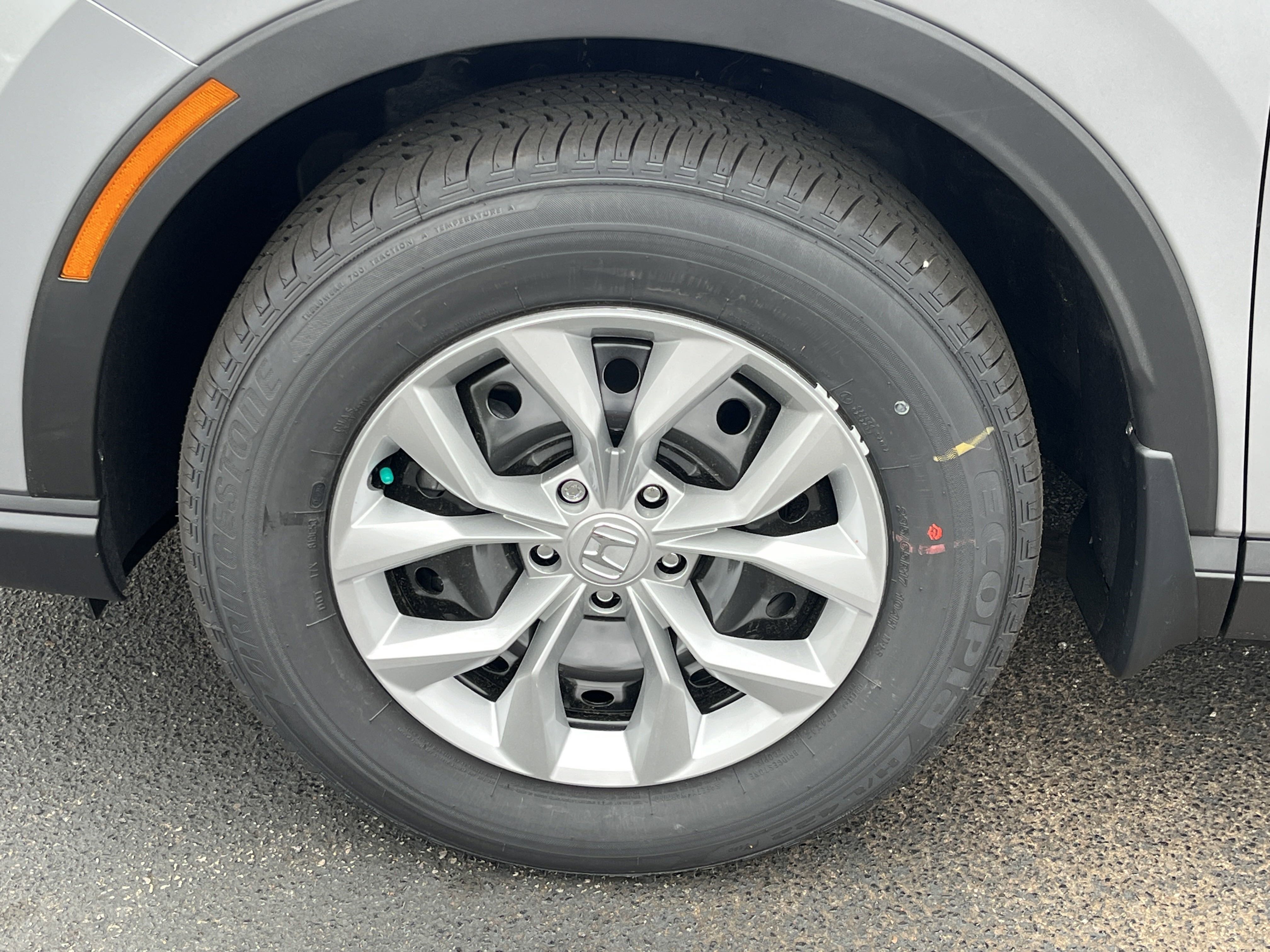 2025 Honda CR-V LX photo 14