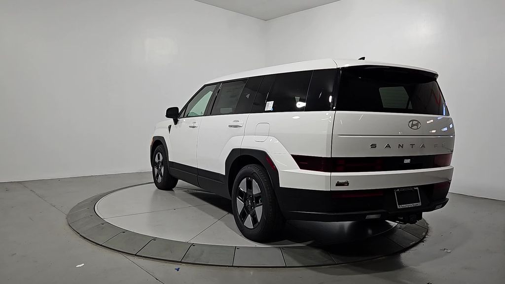 2026 Hyundai Santa Fe SE photo 3