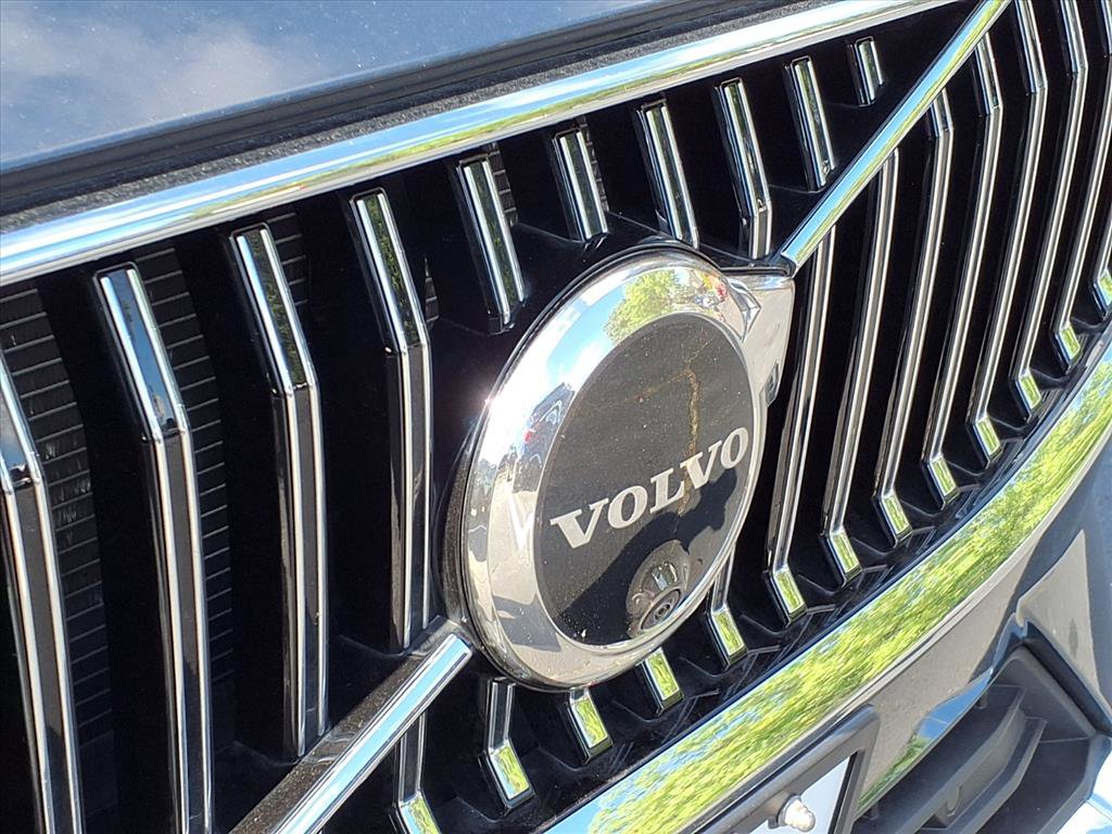2022 Volvo XC60 Recharge Hybrid Inscription photo 30