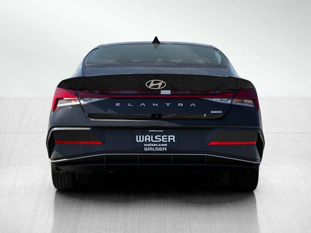2025 Hyundai Elantra Hybrid Blue photo 3