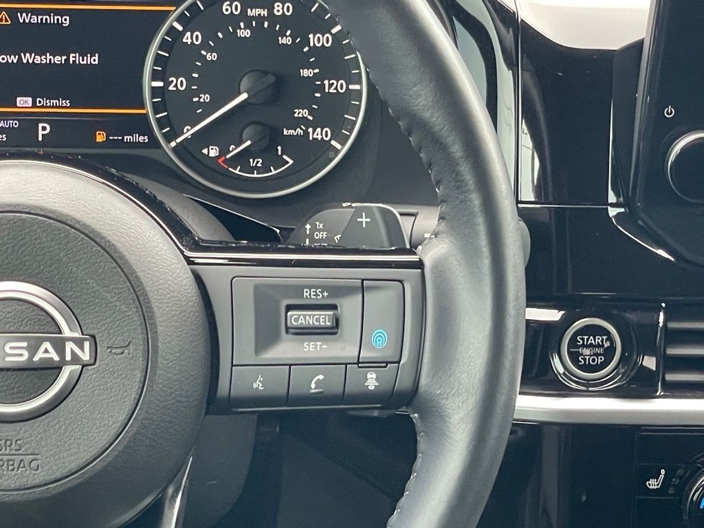 2024 Nissan Pathfinder SL photo 14