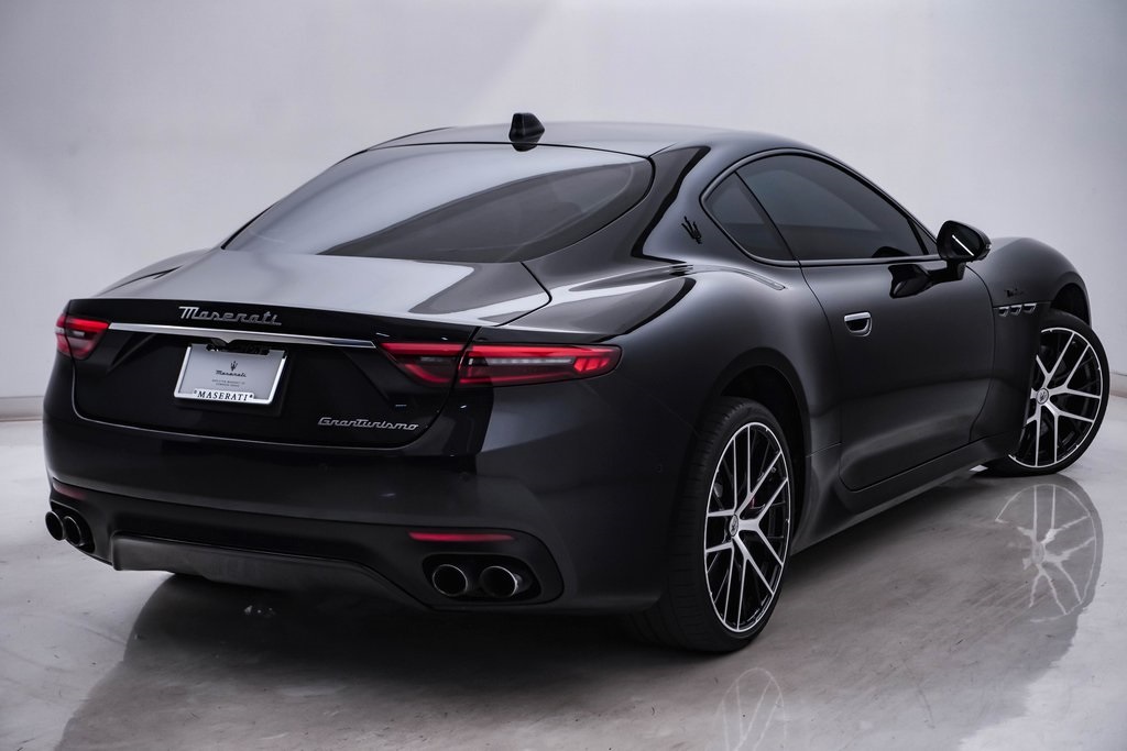 2024 Maserati Granturismo Modena photo 10