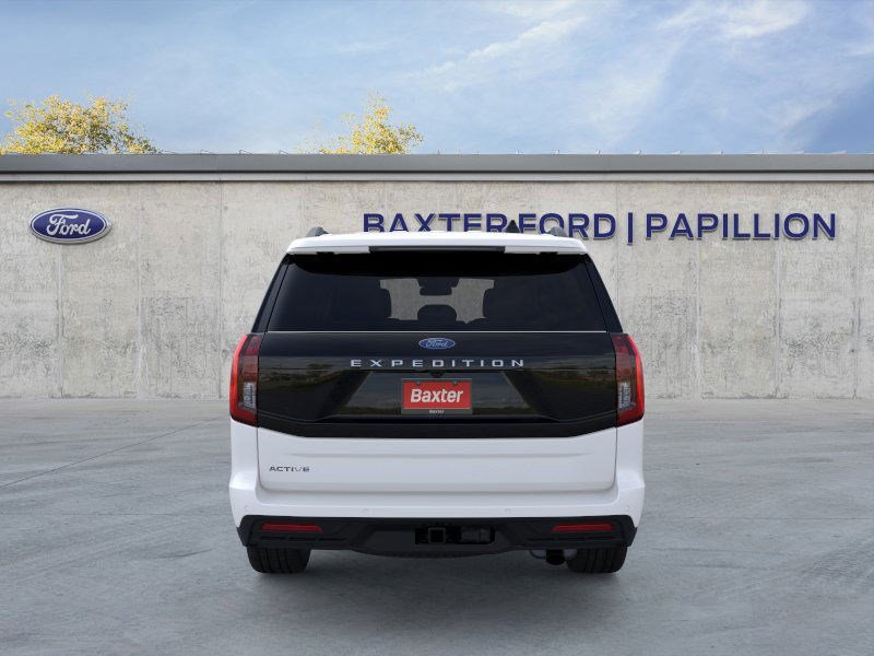 2025 Ford Expedition photo 14