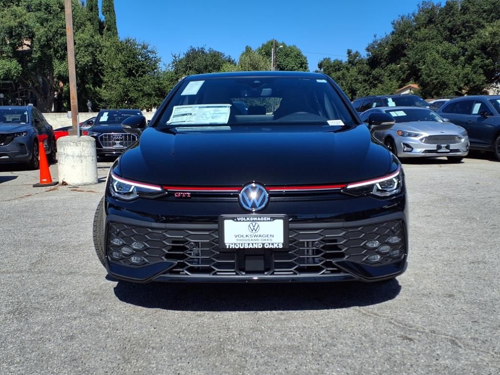 2025 Volkswagen Golf GTI SE photo 2