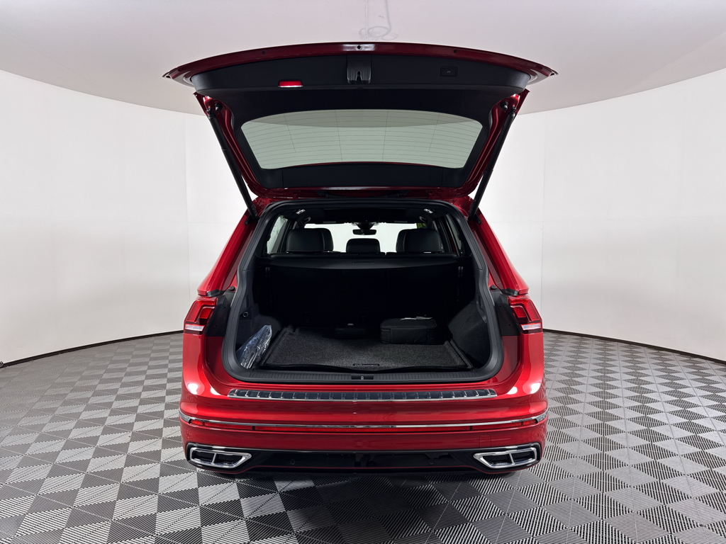 2024 Volkswagen Tiguan SEL R-Line Black photo 13