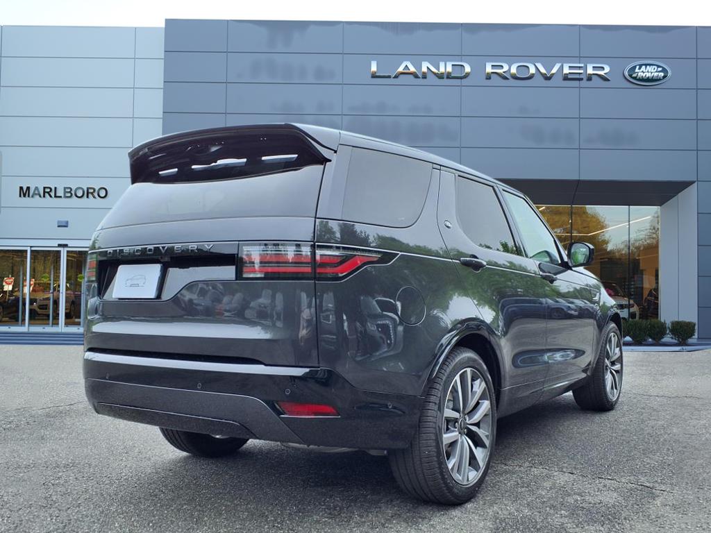 2025 Land Rover Discovery SE photo 2