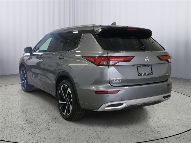 2022 Mitsubishi Outlander SEL photo 4
