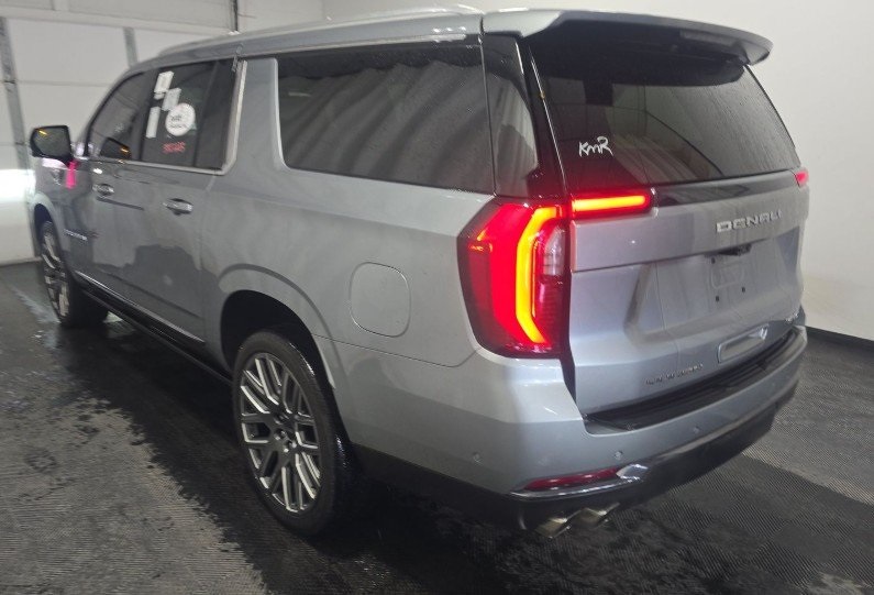 2025 GMC YUKON XL - Image 6