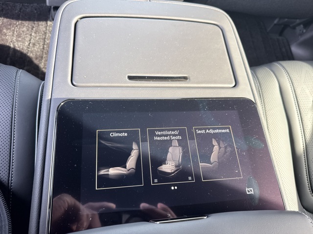 2026 Infiniti QX80 photo 9
