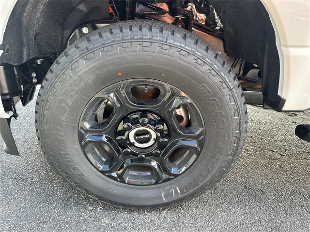 2025 Ford F-350 photo 15