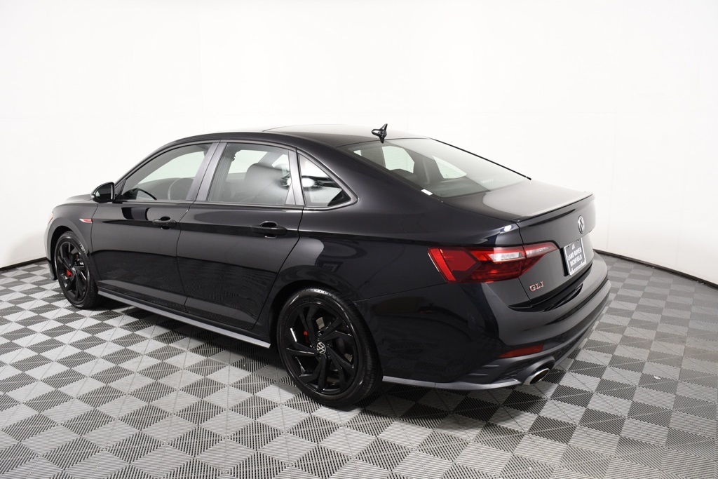 2024 Volkswagen Jetta GLI 2.0T Autobahn photo 2