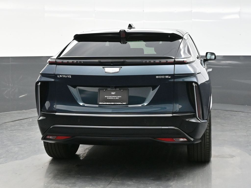 2025 Cadillac Lyriq Luxury photo 5