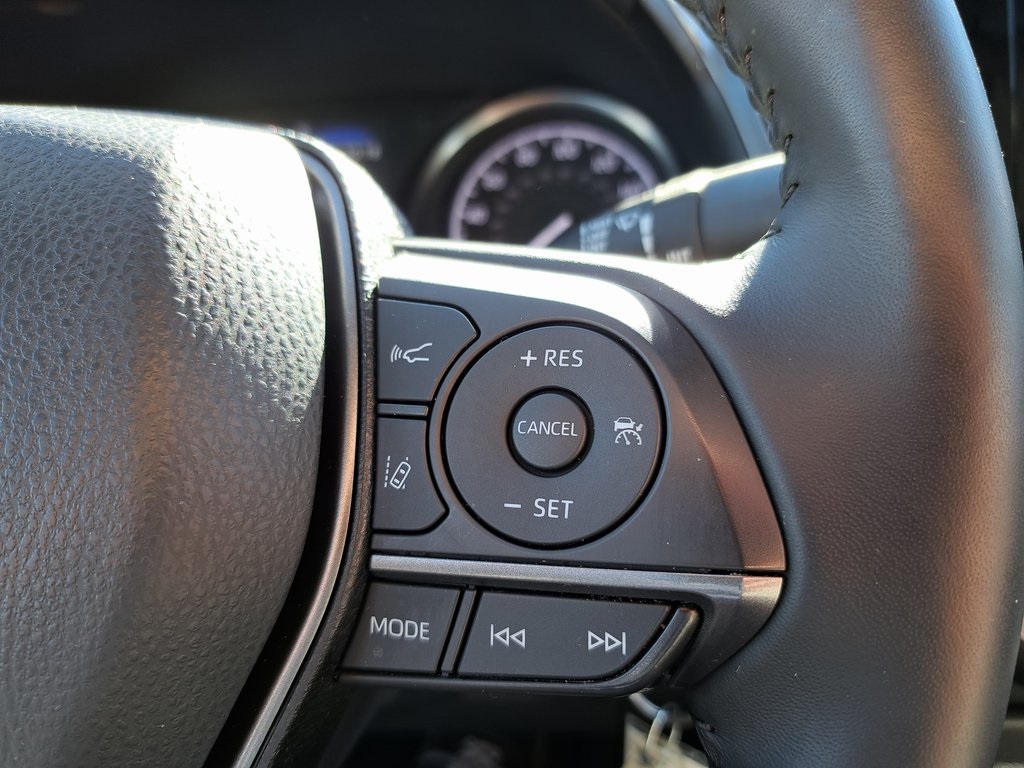 2022 Toyota Camry SE photo 19