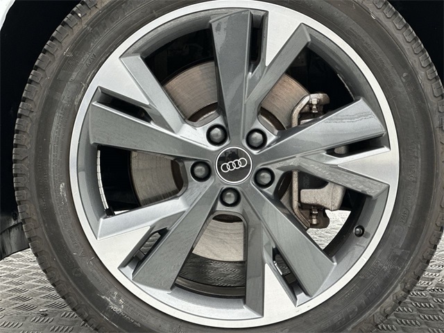 2023 Audi Q4 50 E-tron Premium Plus photo 2